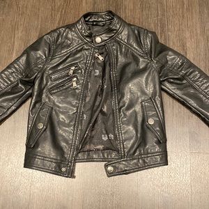 Kids Black Leather Jacket worn 3-4 times size 5/6